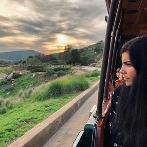 Meet your Posher, Adriana